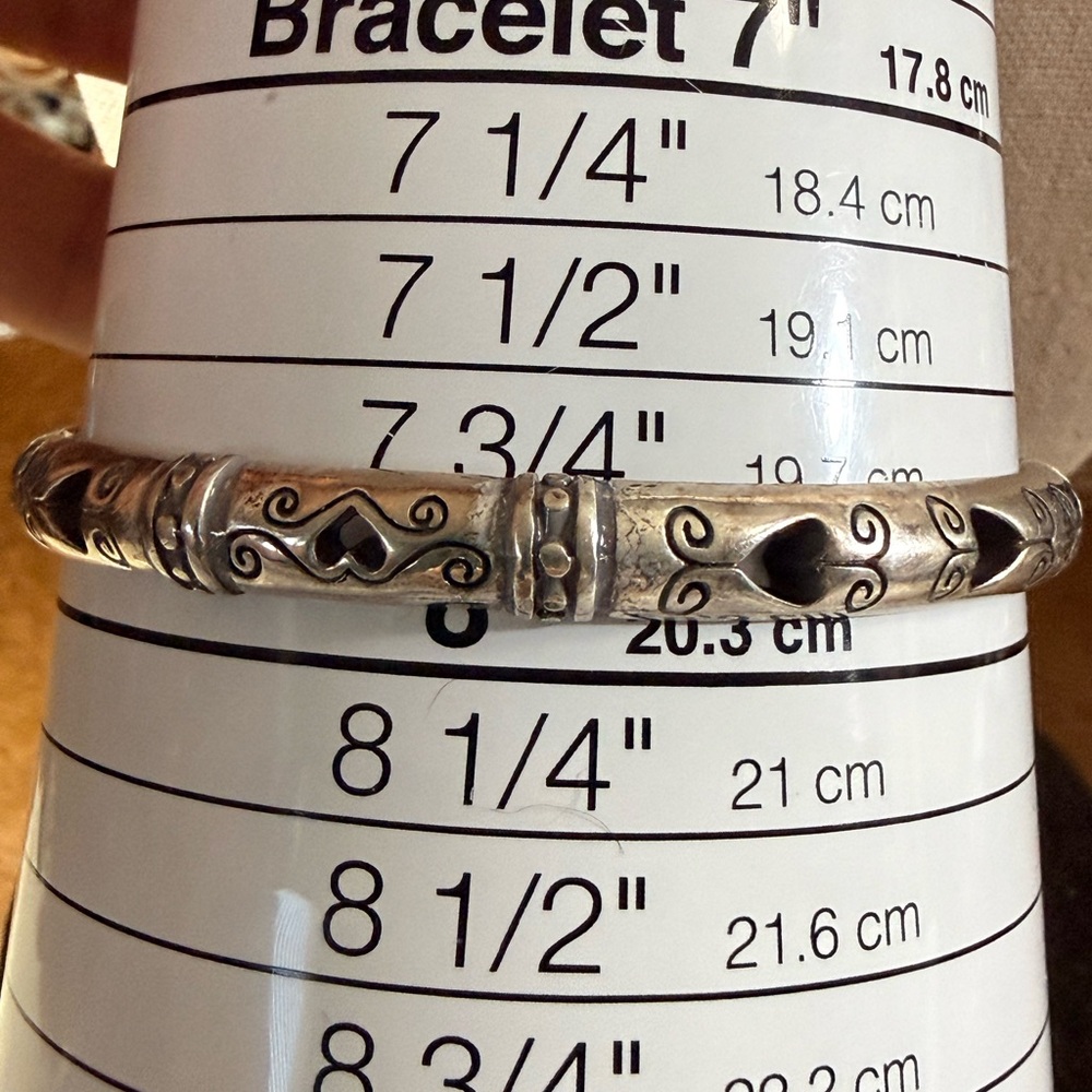 Elegant Brighton, Silverplated Bangle Set, “Shot Through The Heart” & Contempo - Picture 5 of 9
